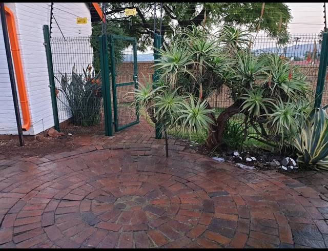 4 BEDROOM HOUSE FOR SALE IN DE WETSHOF